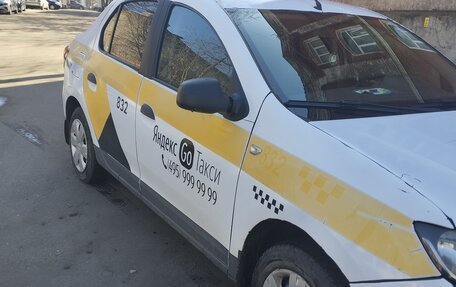 Renault Logan II, 2016 год, 290 000 рублей, 7 фотография