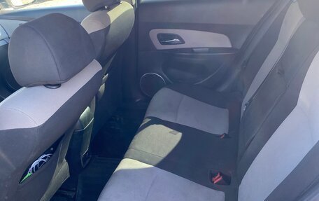 Chevrolet Cruze II, 2012 год, 610 000 рублей, 9 фотография