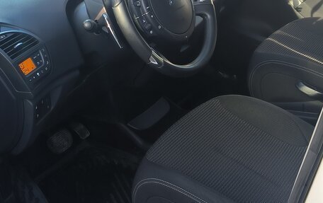 Citroen C4 Picasso II рестайлинг, 2013 год, 650 000 рублей, 5 фотография