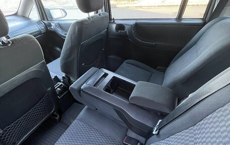 Opel Zafira A рестайлинг, 2003 год, 350 000 рублей, 9 фотография