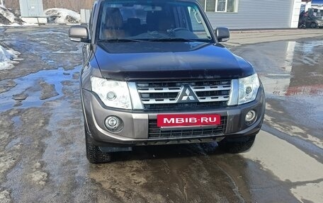 Mitsubishi Pajero IV, 2012 год, 2 200 000 рублей, 3 фотография