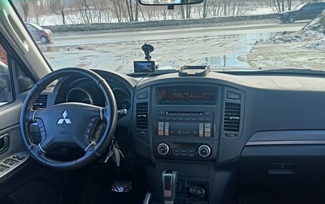 Mitsubishi Pajero IV, 2012 год, 2 200 000 рублей, 22 фотография