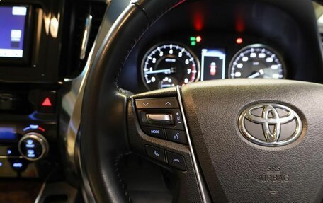 Toyota Vellfire II, 2019 год, 4 000 000 рублей, 17 фотография