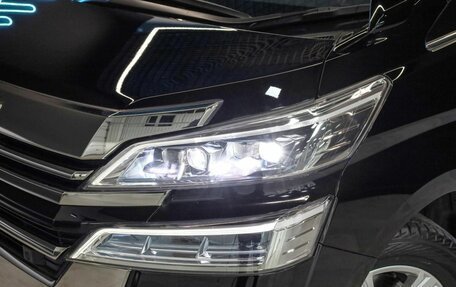 Toyota Vellfire II, 2019 год, 4 000 000 рублей, 20 фотография