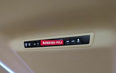 Toyota Vellfire II, 2019 год, 4 000 000 рублей, 26 фотография