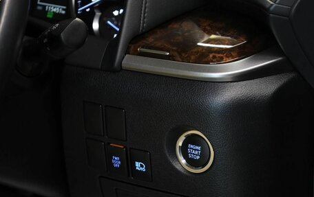 Toyota Vellfire II, 2019 год, 4 000 000 рублей, 29 фотография