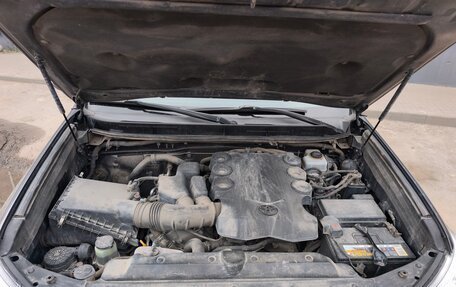 Toyota Land Cruiser Prado 150 рестайлинг 2, 2010 год, 2 518 000 рублей, 9 фотография