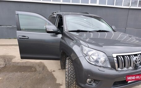 Toyota Land Cruiser Prado 150 рестайлинг 2, 2010 год, 2 518 000 рублей, 7 фотография