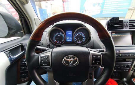 Toyota Land Cruiser Prado 150 рестайлинг 2, 2010 год, 2 518 000 рублей, 19 фотография