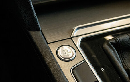 Volkswagen Passat B8 рестайлинг, 2016 год, 1 699 000 рублей, 20 фотография