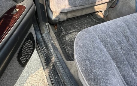 Toyota Crown Majesta, 1993 год, 11 фотография