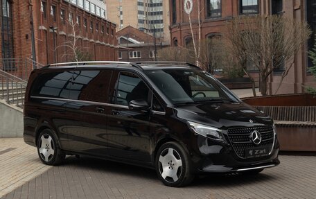 Mercedes-Benz V-Класс, 2025 год, 56 500 000 рублей, 2 фотография