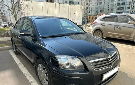 Toyota Avensis III рестайлинг, 2007 год, 750 000 рублей, 2 фотография