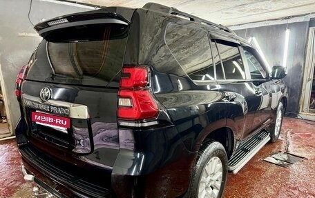 Toyota Land Cruiser Prado 150 рестайлинг 2, 2017 год, 3 900 000 рублей, 3 фотография