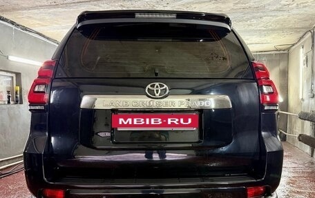 Toyota Land Cruiser Prado 150 рестайлинг 2, 2017 год, 3 900 000 рублей, 4 фотография