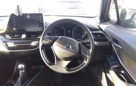 Toyota C-HR I рестайлинг, 2020 год, 2 149 999 рублей, 11 фотография