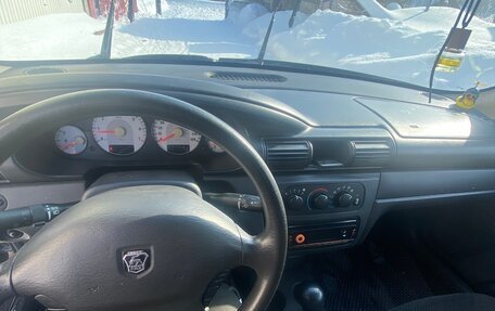 Dodge Stratus II, 2004 год, 220 000 рублей, 11 фотография