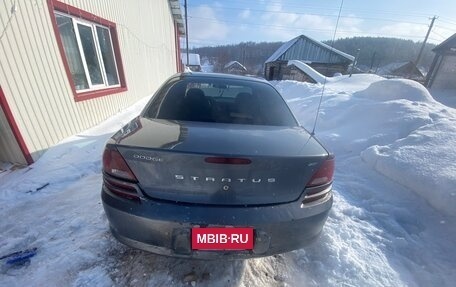 Dodge Stratus II, 2004 год, 220 000 рублей, 7 фотография
