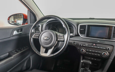 KIA Sportage IV рестайлинг, 2019 год, 2 159 000 рублей, 14 фотография