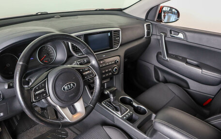 KIA Sportage IV рестайлинг, 2019 год, 2 159 000 рублей, 10 фотография