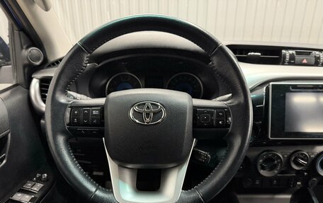 Toyota Hilux VIII, 2015 год, 3 200 000 рублей, 7 фотография