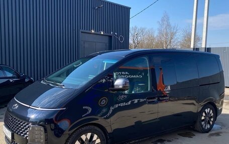 Hyundai Staria, 2023 год, 7 200 000 рублей, 3 фотография