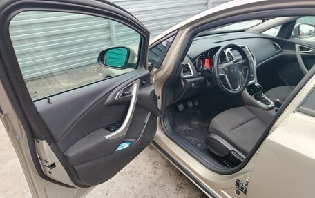 Opel Astra J, 2011 год, 690 000 рублей, 7 фотография