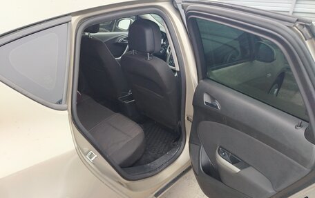 Opel Astra J, 2011 год, 690 000 рублей, 10 фотография