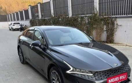 KIA K5, 2022 год, 2 300 000 рублей, 2 фотография