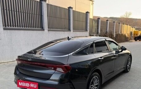 KIA K5, 2022 год, 2 300 000 рублей, 6 фотография
