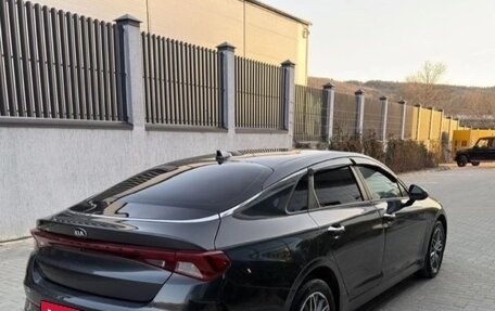 KIA K5, 2022 год, 2 300 000 рублей, 10 фотография