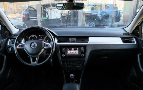 Skoda Rapid I, 2017 год, 1 200 000 рублей, 9 фотография