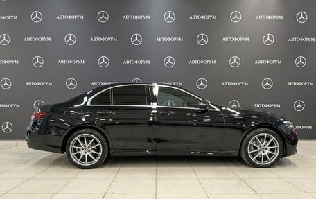 Mercedes-Benz E-Класс, 2022 год, 5 600 000 рублей, 4 фотография