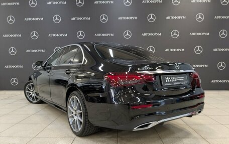 Mercedes-Benz E-Класс, 2022 год, 5 600 000 рублей, 7 фотография
