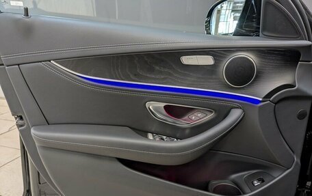 Mercedes-Benz E-Класс, 2022 год, 5 600 000 рублей, 13 фотография