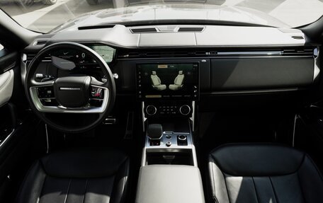 Land Rover Range Rover IV рестайлинг, 2022 год, 19 900 000 рублей, 14 фотография