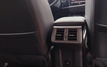 Mitsubishi Outlander III рестайлинг 3, 2021 год, 2 750 000 рублей, 8 фотография