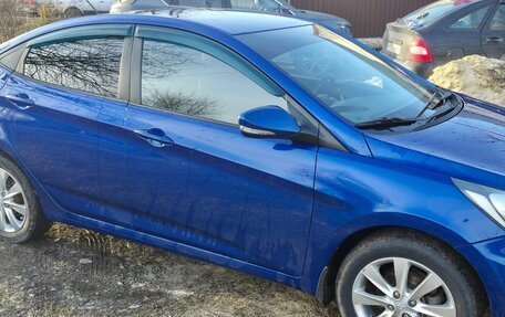 Hyundai Solaris II рестайлинг, 2012 год, 860 000 рублей, 2 фотография