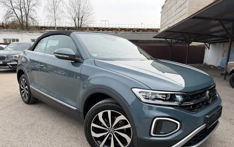 Volkswagen T-Roc I, 2022 год, 2 742 000 рублей, 3 фотография