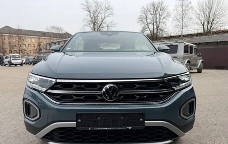 Volkswagen T-Roc I, 2022 год, 2 742 000 рублей, 7 фотография