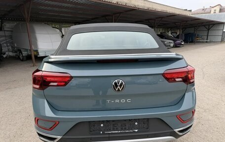 Volkswagen T-Roc I, 2022 год, 2 742 000 рублей, 8 фотография