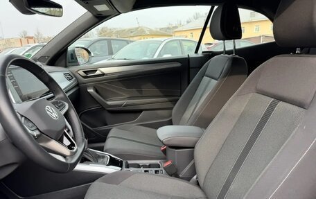 Volkswagen T-Roc I, 2022 год, 2 742 000 рублей, 15 фотография