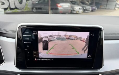 Volkswagen T-Roc I, 2022 год, 2 742 000 рублей, 26 фотография