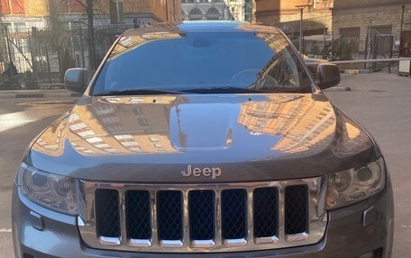 Jeep Grand Cherokee, 2012 год, 2 350 000 рублей, 2 фотография