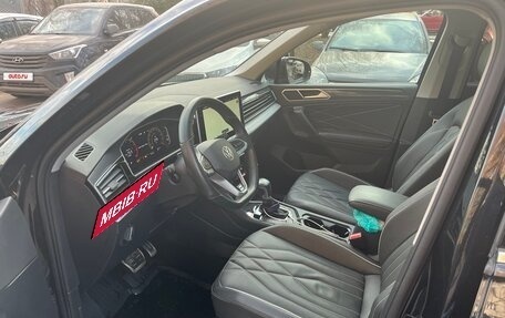 Volkswagen Tiguan II, 2023 год, 4 200 000 рублей, 8 фотография