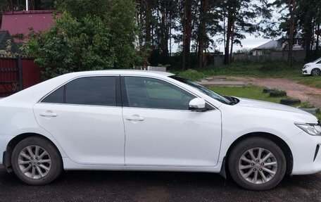 Toyota Camry, 2015 год, 2 240 000 рублей, 2 фотография