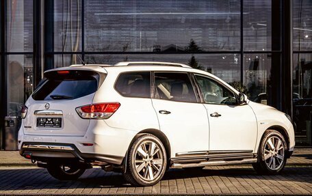 Nissan Pathfinder, 2016 год, 1 595 000 рублей, 6 фотография