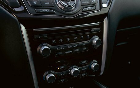 Nissan Pathfinder, 2016 год, 1 595 000 рублей, 15 фотография