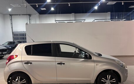 Hyundai i20 IB рестайлинг, 2009 год, 377 000 рублей, 4 фотография