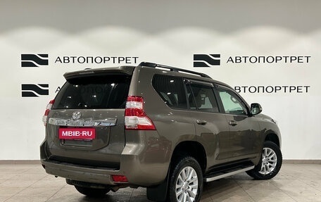 Toyota Land Cruiser Prado 150 рестайлинг 2, 2015 год, 3 999 000 рублей, 7 фотография